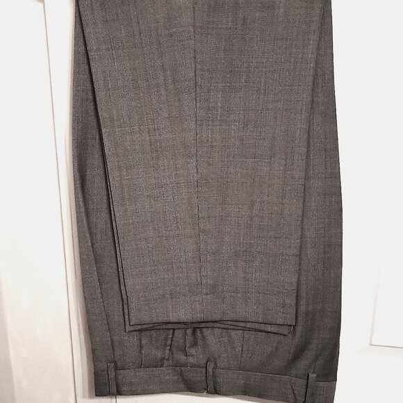 Gerald Austin Men 2 Piece Gray Suit - Picture 13 of 16